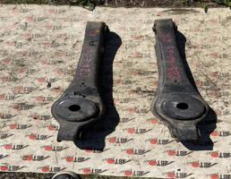 Рычаг задний правый для MITSUBISHI DELICA PA4W/PD6W/PE6W/PF6W/PB4W/PC4W/PA5W/PB5W/PC5W/PD8W/  запчасти бу