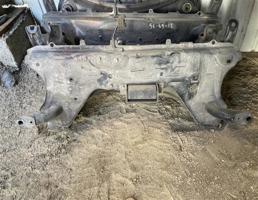 балка передняя для TOYOTA PASSO KGC30/KGC35/NGC30  запчасти бу