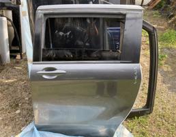 Дверь задняя левая для HONDA FREED GB3  запчасти бу