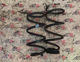 Пружина задняя 2 шт для NISSAN NOTE E12/HE12/NE12/SNE12  запчасти бу