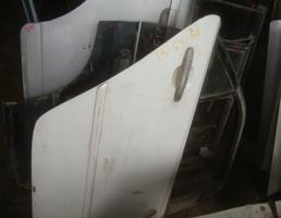 Дверь задняя правая для TOYOTA MARK II JZX110/GX110/GX115/JZX115  запчасти бу