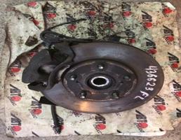 Ступица передняя левая для TOYOTA NOAH AZR60G/AZR65G  запчасти бу