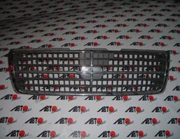 Решетка радиатора для NISSAN GLORIA CY31/PAY31/PY31/Y31/UY31  запчасти бу