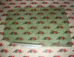 Стекло двери задней правой для TOYOTA PRIUS NHW10/NHW11  запчасти бу