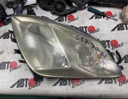 Фара передняя правая для TOYOTA PRIUS NHW20  запчасти бу