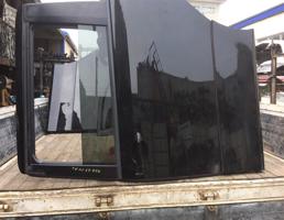 Дверь задняя левая для TOYOTA NOAH ZRR70  запчасти бу