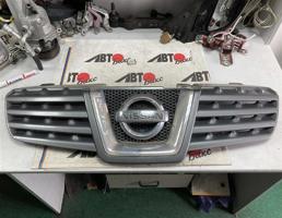 Решетка радиатора для NISSAN QASHQAI/DUALIS KNJ10  запчасти бу