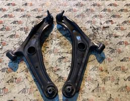 Рычаг передний нижний правый для TOYOTA PORTE NNP10/NNP11/NNP15  запчасти бу