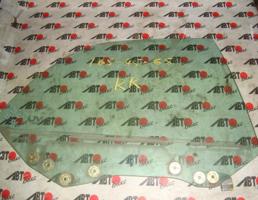 Стекло двери задней правой для NISSAN PRESEA HR11/PR11/R11  запчасти бу