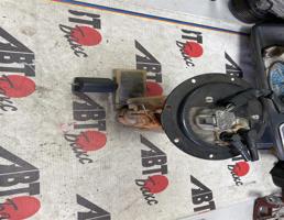 Бензонасос для TOYOTA NOAH AZR60G/AZR65G  запчасти бу