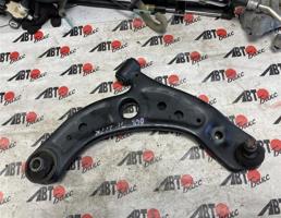 Рычаг передний нижний правый для TOYOTA ROOMY M900A  запчасти бу