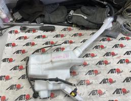 Бачок омывателя для NISSAN LEAF AZE0  запчасти бу