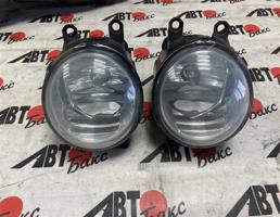 Противотуманки передние 2шт для TOYOTA PRIUS ALPHA ZVW41  запчасти бу