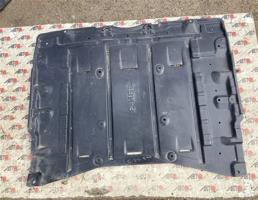 ЗАЩИТА ДВИГАТЕЛЯ для NISSAN LEAF AZE0  запчасти бу