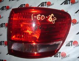 Фонарь задний правый для TOYOTA IPSUM ACM21W/ACM26W  запчасти бу