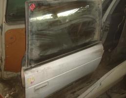 Дверь задняя правая для MAZDA MPV LVEW/LV5W/LVLR/LVLW  запчасти бу