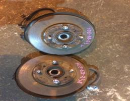 Ступица передняя правая для NISSAN SUNNY B15/FB15/FNB15/JB15/QB15/SB15  запчасти бу