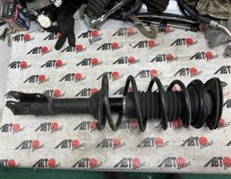 Стойка передняя правая для TOYOTA FUNCARGO NCP20/NCP21/NCP25  запчасти бу