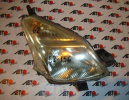 Фара передняя правая для TOYOTA RACTIS NCP105/NCP100/SCP100  запчасти бу