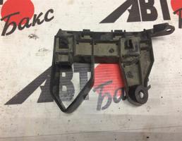 Крепление бампера переднее правое  для HONDA FIT GE6/GE7/GE8/GE9  запчасти бу