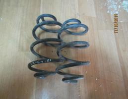 Пружина задняя 2 шт для NISSAN TIIDA C11/SC11  запчасти бу