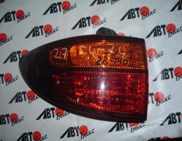 Фонарь задний левый для TOYOTA ESTIMA ACR30W/ACR40W/MCR30W/MCR40W  запчасти бу