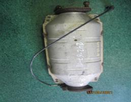 катализатор для MITSUBISHI PAJERO IO H62W/H67W/H72W/H76W/H77W  запчасти бу