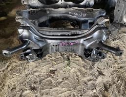 балка передняя для TOYOTA FUNCARGO NCP20/NCP21/NCP25  запчасти бу