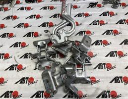 набор петель для TOYOTA AQUA NHP10  запчасти бу