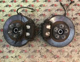 Ступица передняя правая для SUBARU LEGACY BPE  запчасти бу