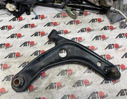 Рычаг передний нижний правый для TOYOTA AQUA NHP10  запчасти бу