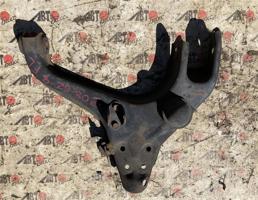 Рычаг передний нижний левый для MITSUBISHI CHALLENGER K99W  запчасти бу