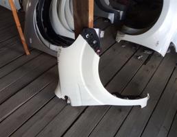 Крыло переднее правое для TOYOTA PORTE NCP141  запчасти бу