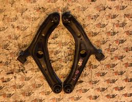 Рычаг передний нижний левый для TOYOTA FUNCARGO NCP20/NCP21/NCP25  запчасти бу