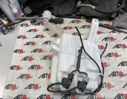 Бачок омывателя для TOYOTA PRIUS ZVW30  запчасти бу
