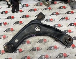 Рычаг передний нижний левый для TOYOTA AQUA NHP10  запчасти бу