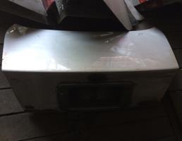 Крышка багажника для TOYOTA CROWN MAJESTA JZS177/UZS171/UZS173/UZS175  запчасти бу