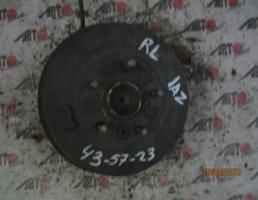 Ступица задняя левая для TOYOTA NOAH AZR60G/AZR65G  запчасти бу