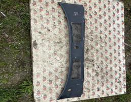 жабо под дворники для TOYOTA LAND CRUISER FJ80G/FFJ80G/FZJ80G/HDJ81/HDJ81V/HZJ81V  запчасти бу