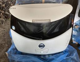 Дверь задка для NISSAN LEAF AZE0  запчасти бу
